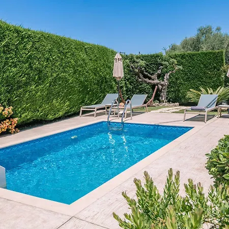 Villa Vatia 1 *